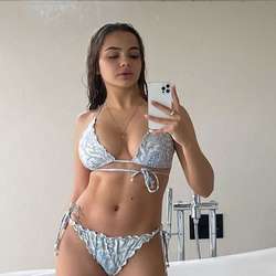 AlyssaWh's Chat & Dating Profile