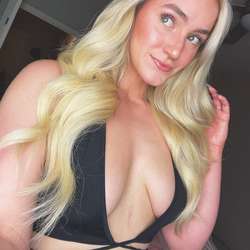 Aubrey's Chat & Dating Profile