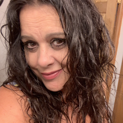 BustyBabe's Chat & Dating Profile