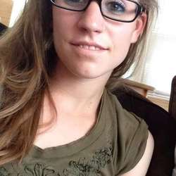 Colleen's Chat & Dating Profile
