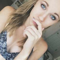 Freeuseteen's Chat & Dating Profile