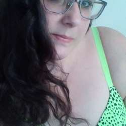 Fungurlintn33's Chat & Dating Profile