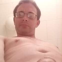 Imsohard6935's Chat & Dating Profile