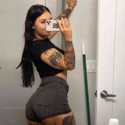 Jennywebb6's Chat & Dating Profile
