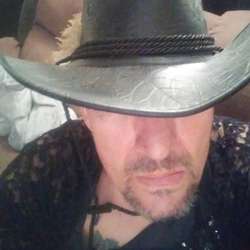 Jimmy915's Chat & Dating Profile