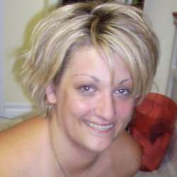 KellyFrendale's Chat & Dating Profile