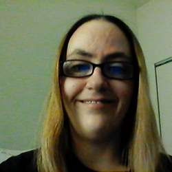 Mandy20's Chat & Dating Profile