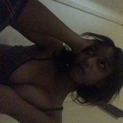 Rosie006's Chat & Dating Profile
