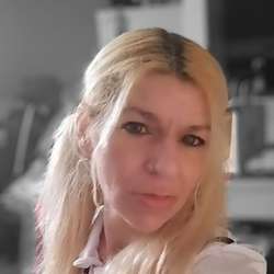 TiffaniBang's Chat & Dating Profile