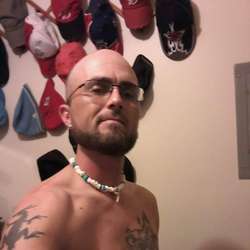justjosh's Chat & Dating Profile