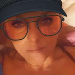 mirandaD1984's Chat & Dating Profile