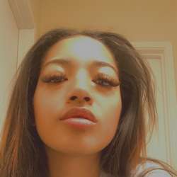 onlyy1hazel's Chat & Dating Profile